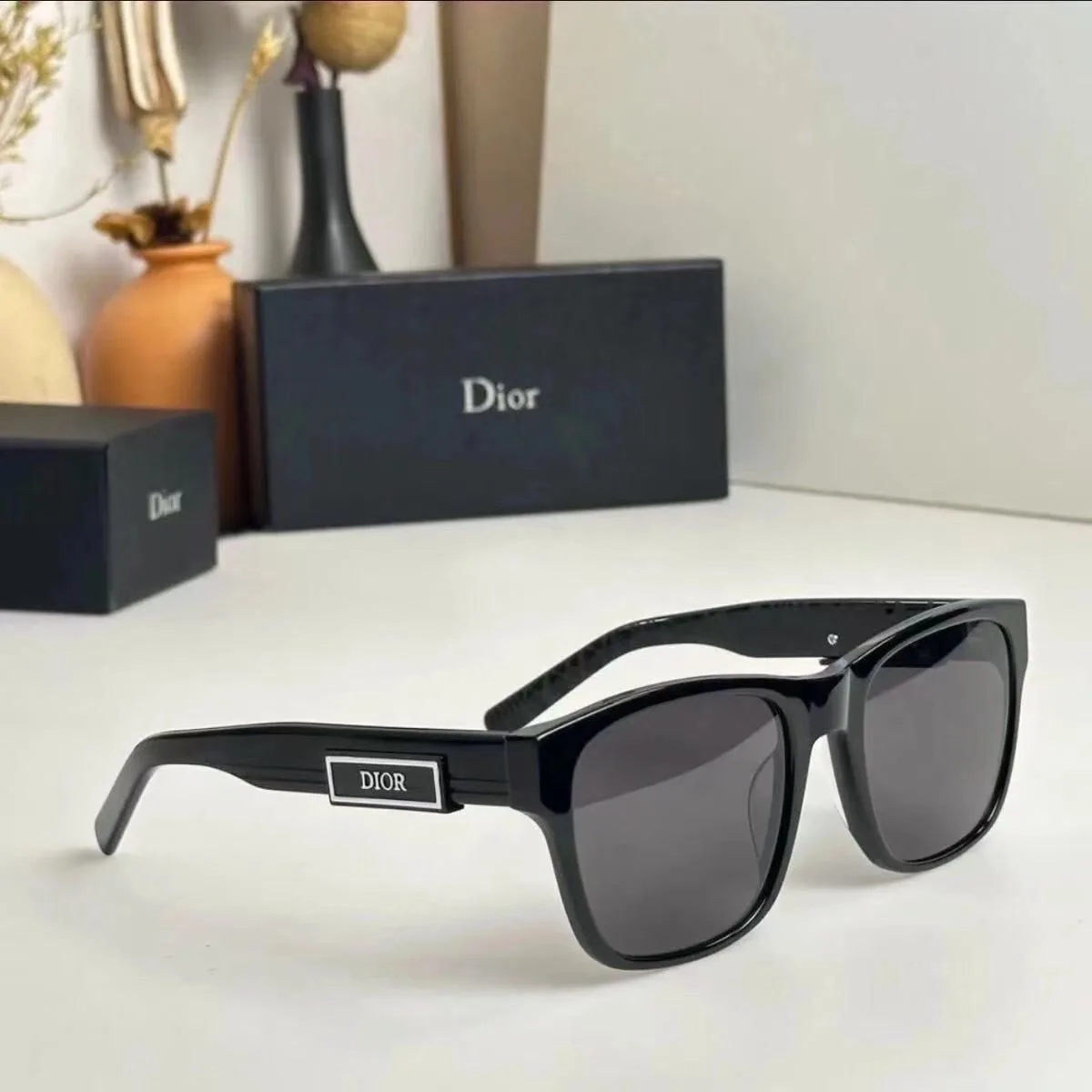 Dior